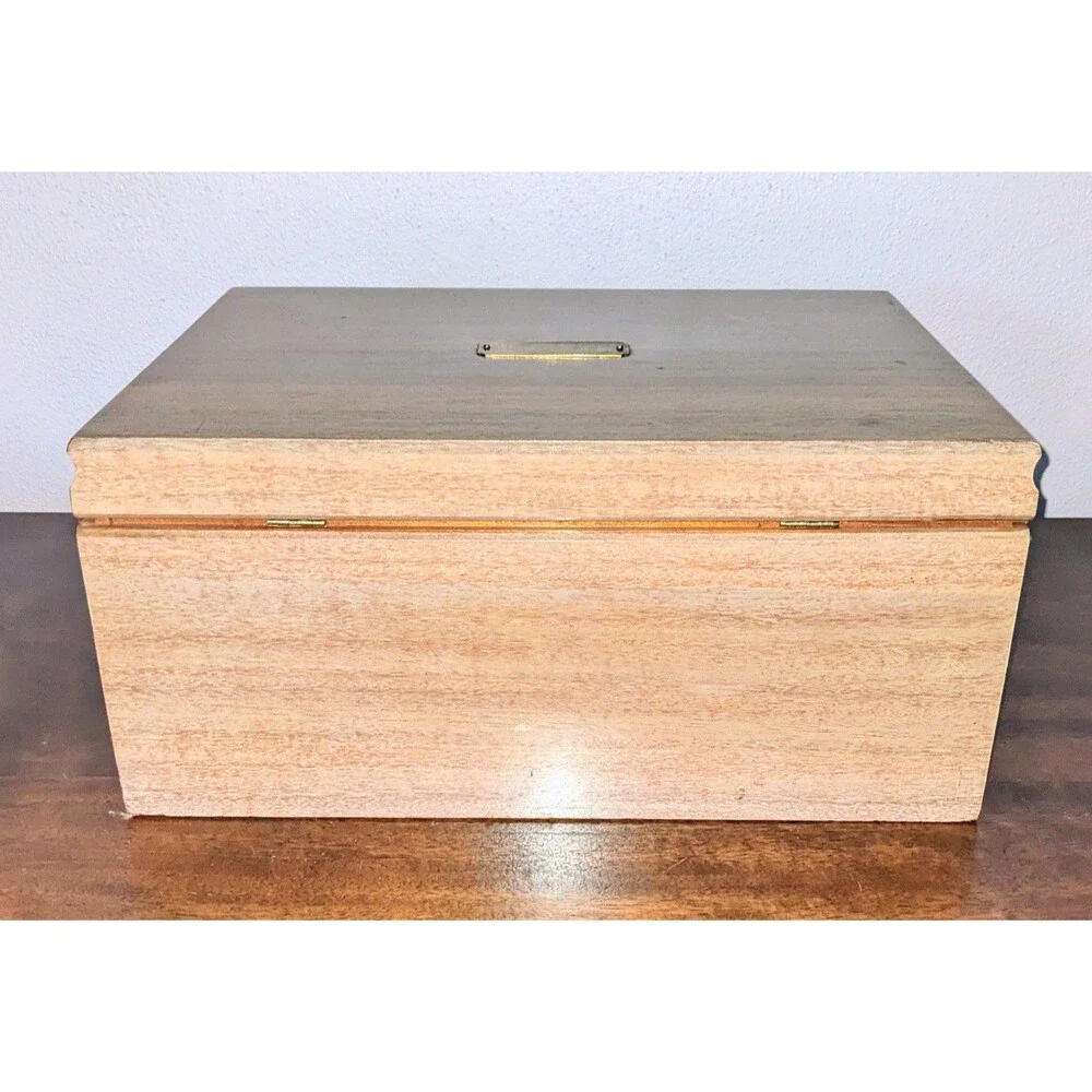 International Sterling Silverware Chest Vintage Tarnish Resistant Brass Hardware